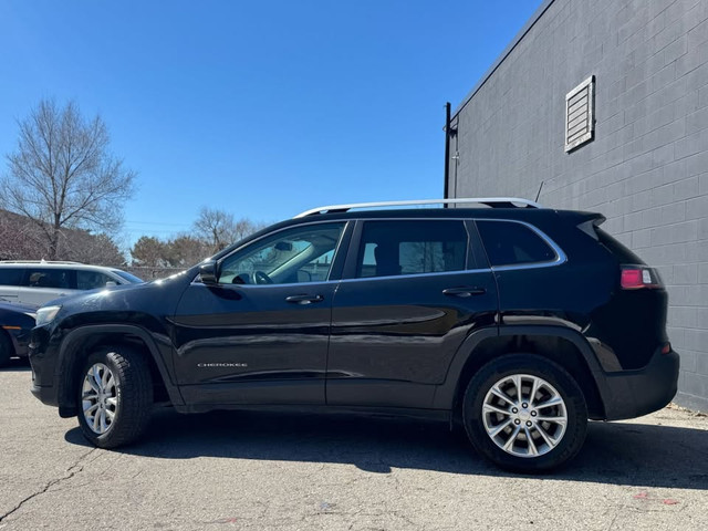 2019 Jeep cherokee awd- we finance in Cars & Trucks in City of Toronto - Image 4