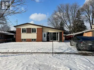 Beautiful 3 bedroom detached bungalow with 2 car parking available for rent in centrally located are...