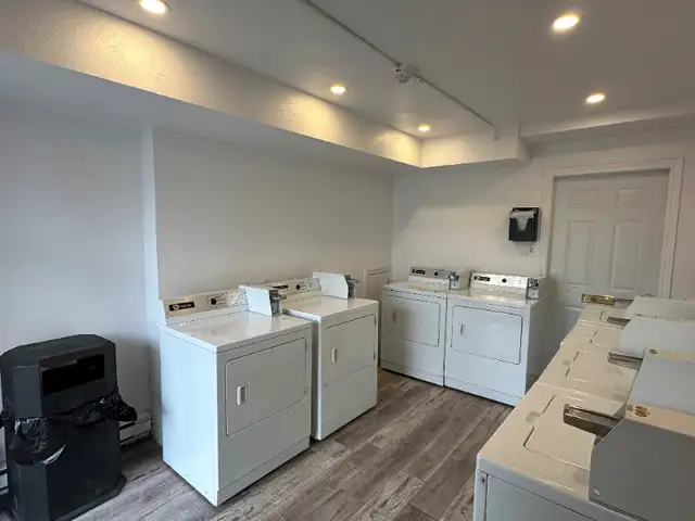 Studio Furnished as Hotel Suite in Short Term Rentals in Ottawa - Image 8