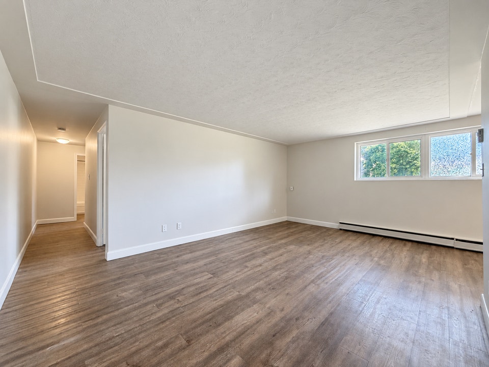 2 bedroom B - 1100 Wellington Street 4