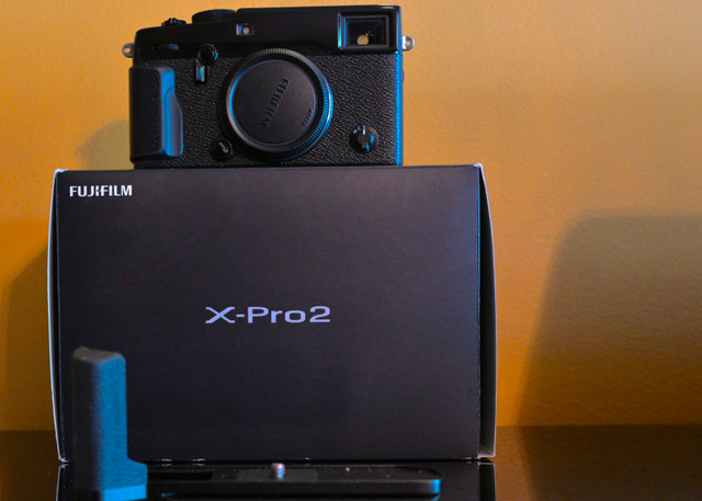 Fujifilm X-Pro 2 Mirrorless Digital Camera(10 shutter count) dans Appareils photo et caméras  à Longueuil/Rive Sud