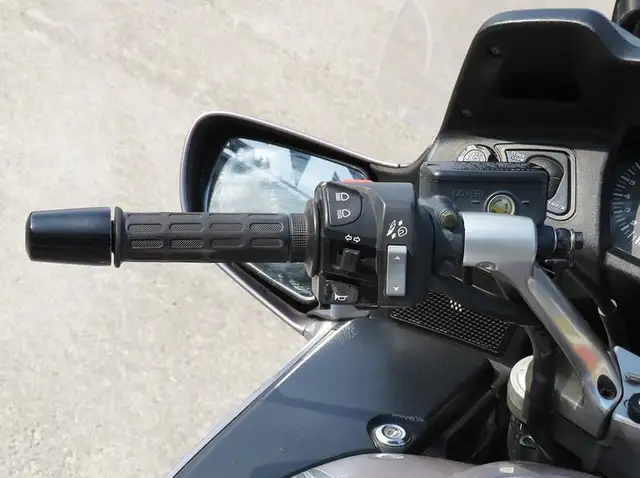 2003 Honda ST1300A ABS in Sport Touring in Cambridge - Image 13