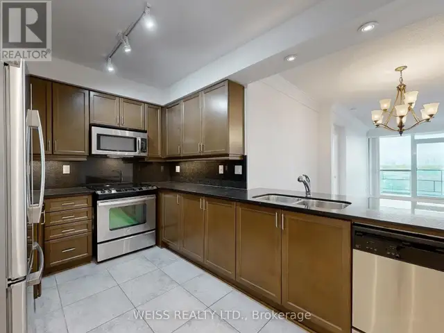 607 - 88 PROMENADE CIRCLE Vaughan (Brownridge), Ontario62867602073217123