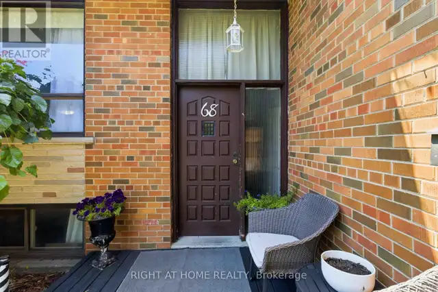 68 Barford Road Toronto (Rexdale-Kipling), Ontario, photo 4 of 4