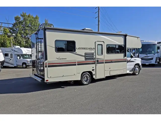 2022 Coachmen Leprechaun 230CB Classe C Compact + 6 Pneus neuf in RVs & Motorhomes in Laval / North Shore - Image 27