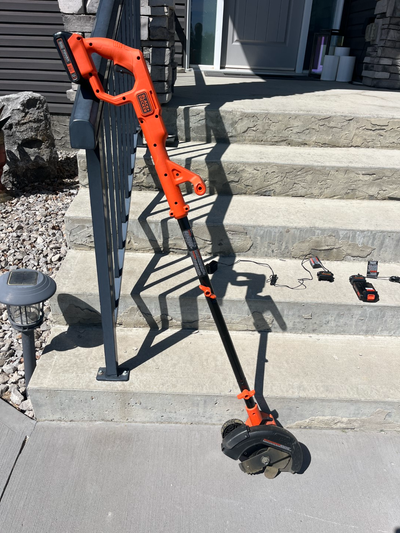 BLACK & DECKER LAWN EDGER, View more