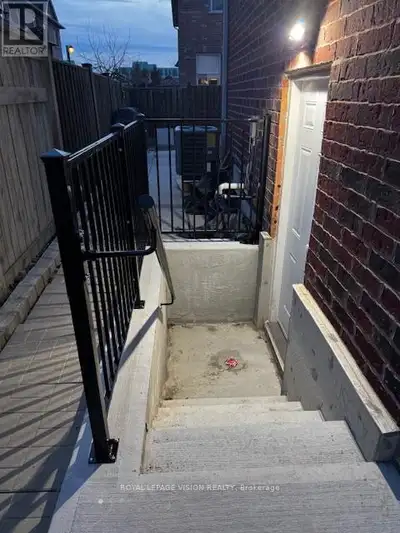 BASEMENT - 41 JAMES MCCULLOUGH ROAD E Whitchurch-Stouffville (St