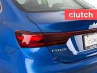 NO ACCIDENTS / CLEAN CARFAX / 1 OWNER / Front Heated Seats, Climate Control, Rear Climate Vents and... (image 9)