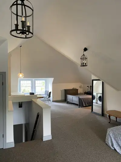 A furnished top-floor loft on a quiet heritage street, a short walk to downtown, hospital, theatres,...