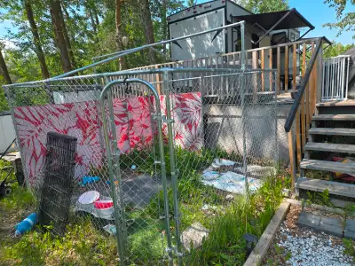 10x10 dog shelter in great shape, View more