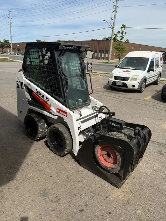 2014 Bobcat Skid Steer Sale, Lease to own at $442.61/month in Heavy Equipment in Mississauga / Peel Region - Image 6