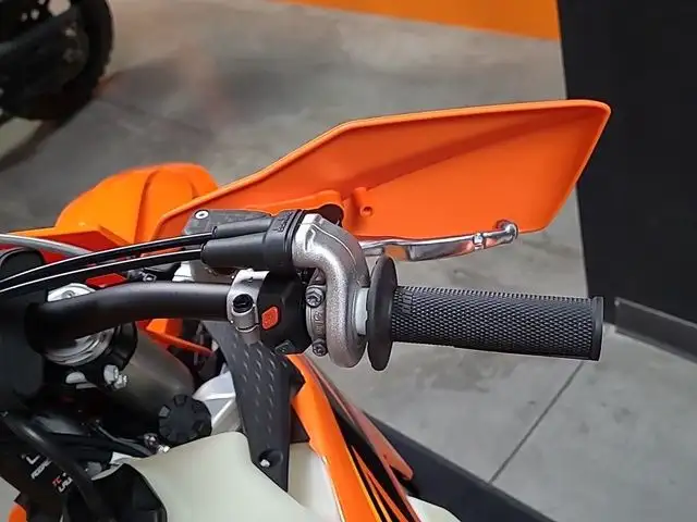 2025 KTM XC 250 F in Dirt Bikes & Motocross in Calgary - Image 14
