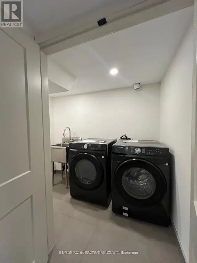1042 KINGPEAK CRESCENT Pickering, Ontario in Long Term Rentals in Oshawa / Durham Region - Image 24