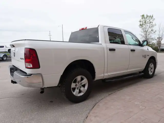 2023 Dodge RAM 1500 SLT Crew Cab - SHORT BED | 4x4 | LOW KMS!!! in Cars & Trucks in Winnipeg - Image 13