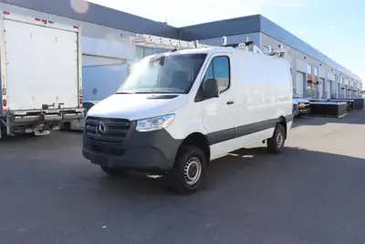 2019 Mercedes Benz Sprinter 2500 4x4 a vendre chez Auto ASK a Saint-Eustache -3.0L 6 Cylindres 4x4 -...