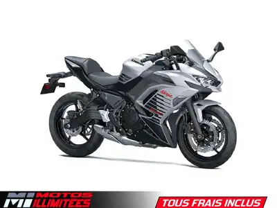 Construite pour incarner la lignée des motos sport Ninja la Ninja 650 est équipée d’un moteur sport...