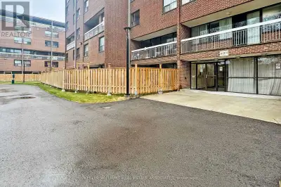 Well kept Bachelor apartment with, compact kitchen and bathroom, ready for immediate move-in. Ideal...