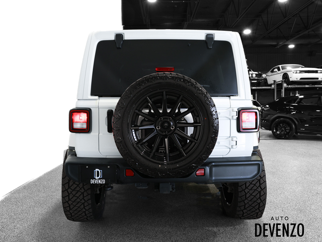 2023 Jeep Wrangler Sahara 4 portes 4x4 Sahara Unlimited 2.0L 4cy in Cars & Trucks in Laval / North Shore - Image 5