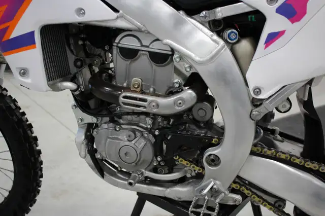 2024 Yamaha YZ250F Dirt Bike - 50TH Anniversary Edition in Dirt Bikes & Motocross in Trenton - Image 11