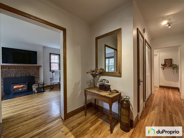 $750,000 - Triplex for sale in Sherbrooke (Jacques-Cartier) — photo 3