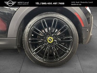 ===== 2023 MINI 3 Portes Cooper SE | Ligne Première | Contenu du pack AG II | ===== ===== * Ligne Pr... (image 6)