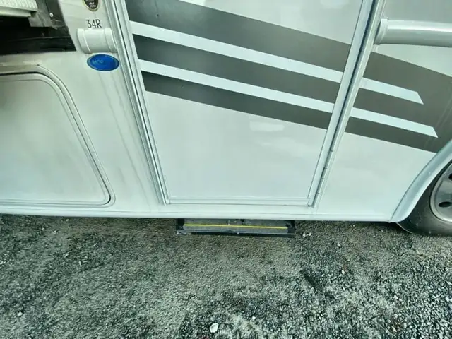 2025 Thor Motor Coach Hurricane 34R in RVs & Motorhomes in Bedford - Image 12