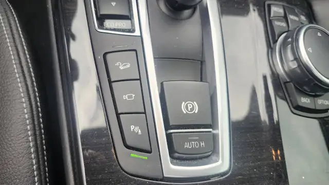 2014 BMW X6 AWD 4dr xDrive50i in Cars & Trucks in Oakville / Halton Region - Image 26