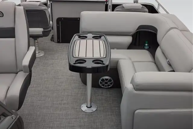 2026 Sun Tracker SportFish 22 XP3 TRITOON -pontoon boat in Powerboats & Motorboats in Prince Albert - Image 25