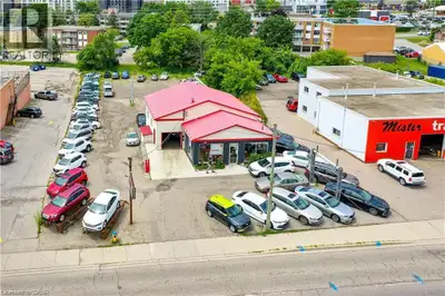 Exceptional exposure fronting on Weber St North in Waterloo! 1600 sq/ft sitting on 0.67 acres comple...
