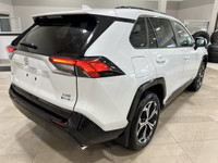 LITHIUM ION TRACTION BATTERY, ADAPTIVE CRUISE CONTROL, POWER LIFTGATE, LANE DEPARTURE WARNING, HEATE... (image 7)