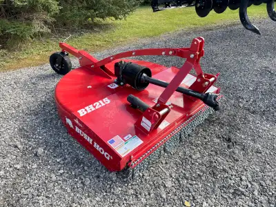 2024 BUSH HOG BH215 ROTARY CUTTER STOCK # A105590 5 FEET (60 INCH) CUTTING WIDTH 2 INCH CUTTING CAPA...