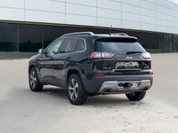 Recently Traded In, This Accident Free, Locally Bought, Jeep Cherokee Is In Fantastic Condition. Dea... (image 3)