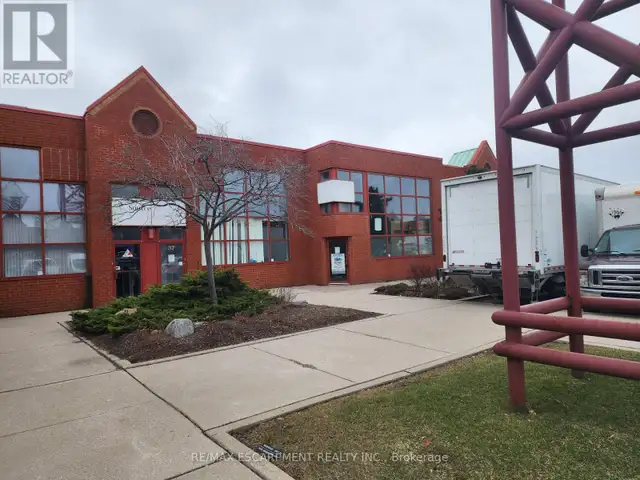 37/38 - 5100 SOUTH SERVICE ROAD Burlington (Mountainside), Ontar in Commercial & Office Space for Rent in Oakville / Halton Region - Image 2
