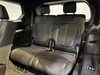 Experience refined capability and comfort with the 2022 Jeep Grand Cherokee L Overland, now availabl... (image 9)