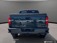 Aluminum Wheels, Touch Screen, EZ-Lift Tailgate, Remote Keyless Entry, Cruise Control! This 2018 Che... (image 4)