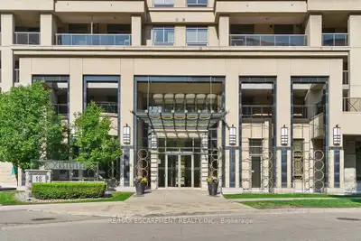 Price: $575,000 / $2,181/mo Discover unparalleled luxury in this one-of-a-kind 1-bedroom condo at Th...