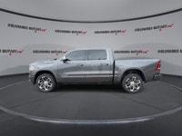 // ACCIDENT FREE!! // This 2022 RAM 1500 Limited Crew Cab 5'7 Box 4x4 is a full-size truck that blen... (image 4)