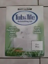 Rust-Oleum Tub and Tile refinishing kit epoxy paint white gloss