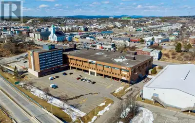 When Viewing This Property On Realtor.ca Please Click On The Multimedia or Virtual Tour Link For Mor...