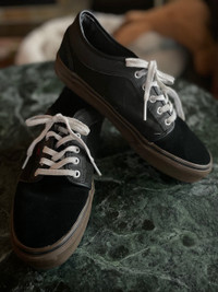 VANS - skateboard shoes