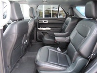 Recent Trade 2021 Ford Explorer XLT ,2.3L, 4WD, 6 passenger ! Comes with leather heated front seats,... (image 3)