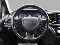 SAFETY INCLUDED ACCIDENT FREE LOCAL ONTARIO CAR SERVICE RECORDS 7 PASSENGERS Very Clean Chrysler Pac... (image 8)