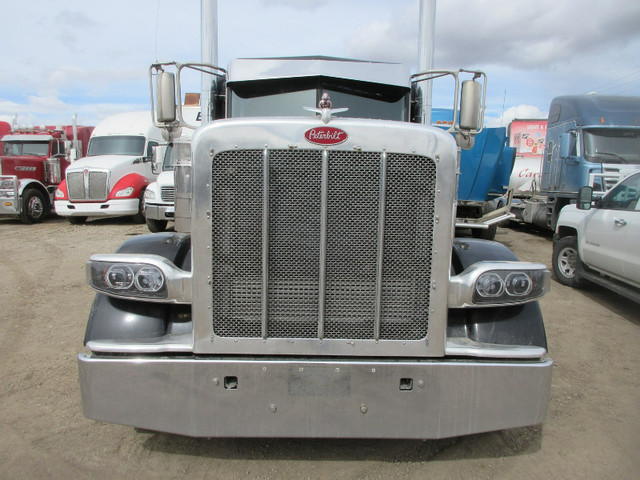 2017 PETERBILT 389 FLAT TOP  Cash/ trade/ lease to own terms. in Heavy Trucks in Edmonton - Image 2
