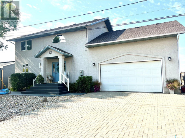 32 Bence BEACH Pasqua Lake, Saskatchewan in Houses for Sale in Regina - Image 2