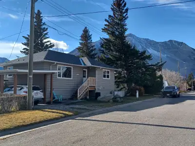 -Very well maintained home -Located in Crowsnest Pass.(Bellevue) -Finished basement -Fenced yard -Ca...