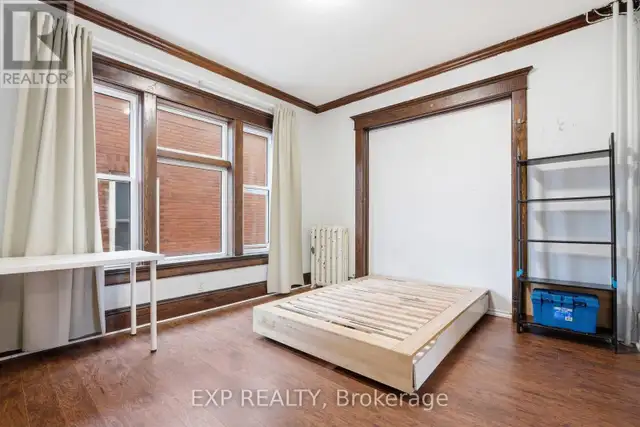 30 REGINA STREET N Waterloo, Ontario in Long Term Rentals in Kitchener / Waterloo - Image 9