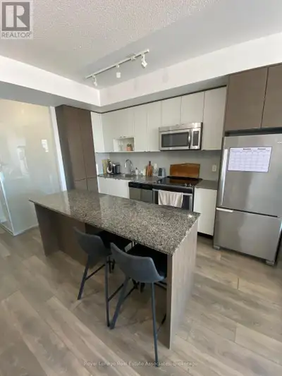 Spacious 1+1 Bedroom Condo with city views and unbeatable convenience! Enjoy panoramic views of the...