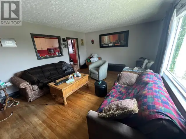 24 Charles Street Dartmouth, Nova Scotia in Houses for Sale in Dartmouth - Image 7