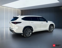 Welcome to Belleville Toyota! . Engine: 4 Cylinder Engine 2.4L L/100Km City: 11.0 L/100Km Hwy: 8.4 S... (image 4)