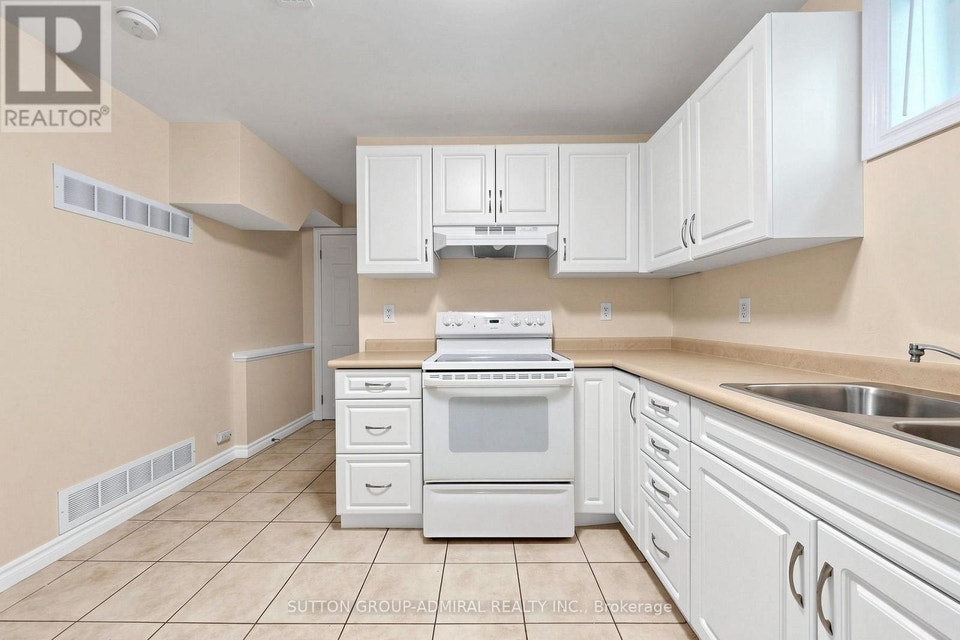 BSMT - 203 JOHN STREET Bradford West Gwillimbury (Bradford), Ont 4